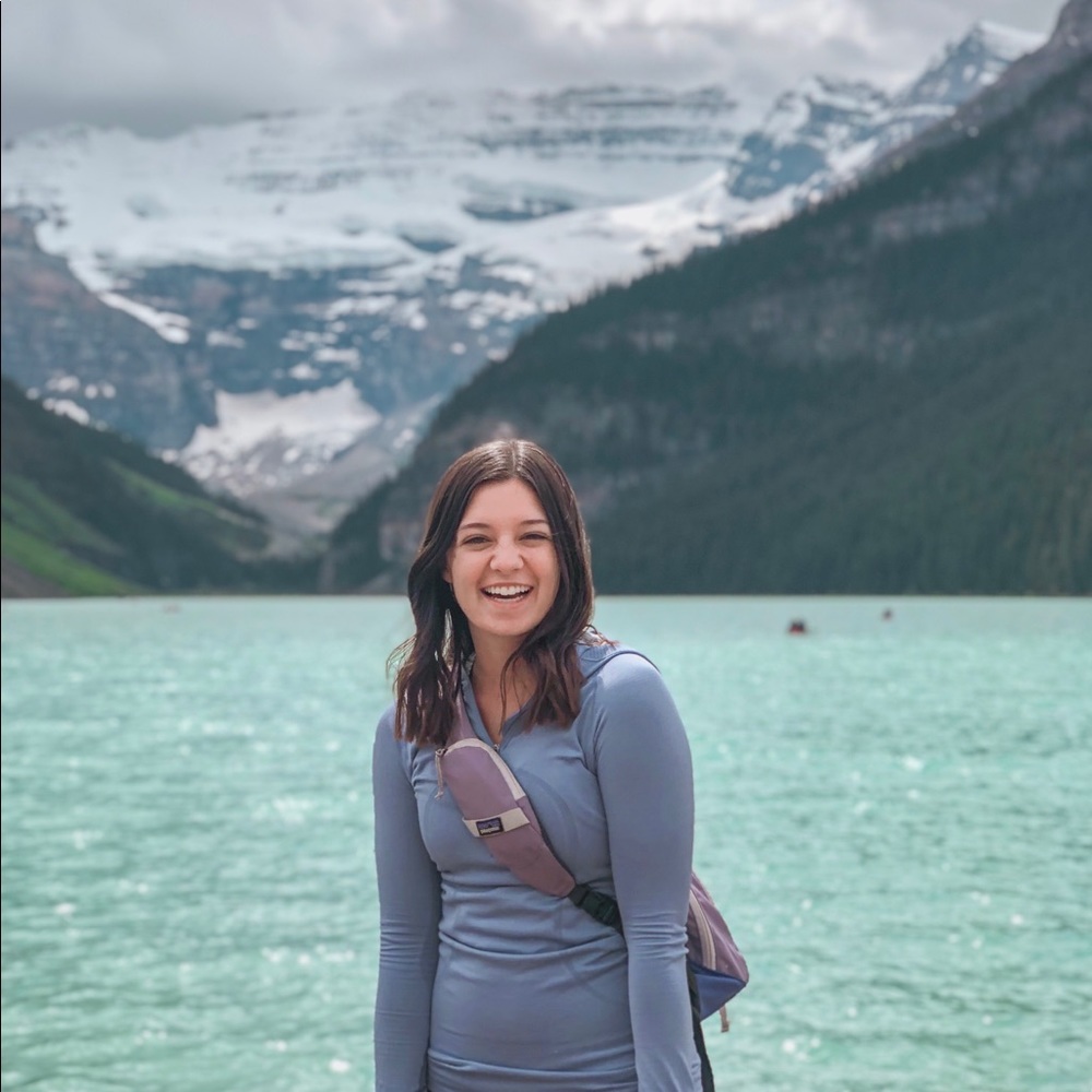 Meet your Posher, Emily